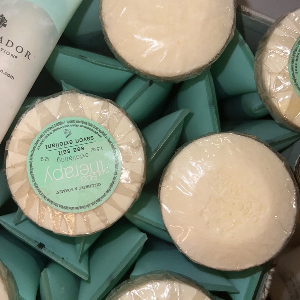 Spa guest bathroom toiletries lotions 🧴 60 variety pc w/ box - Picture 6 of 16